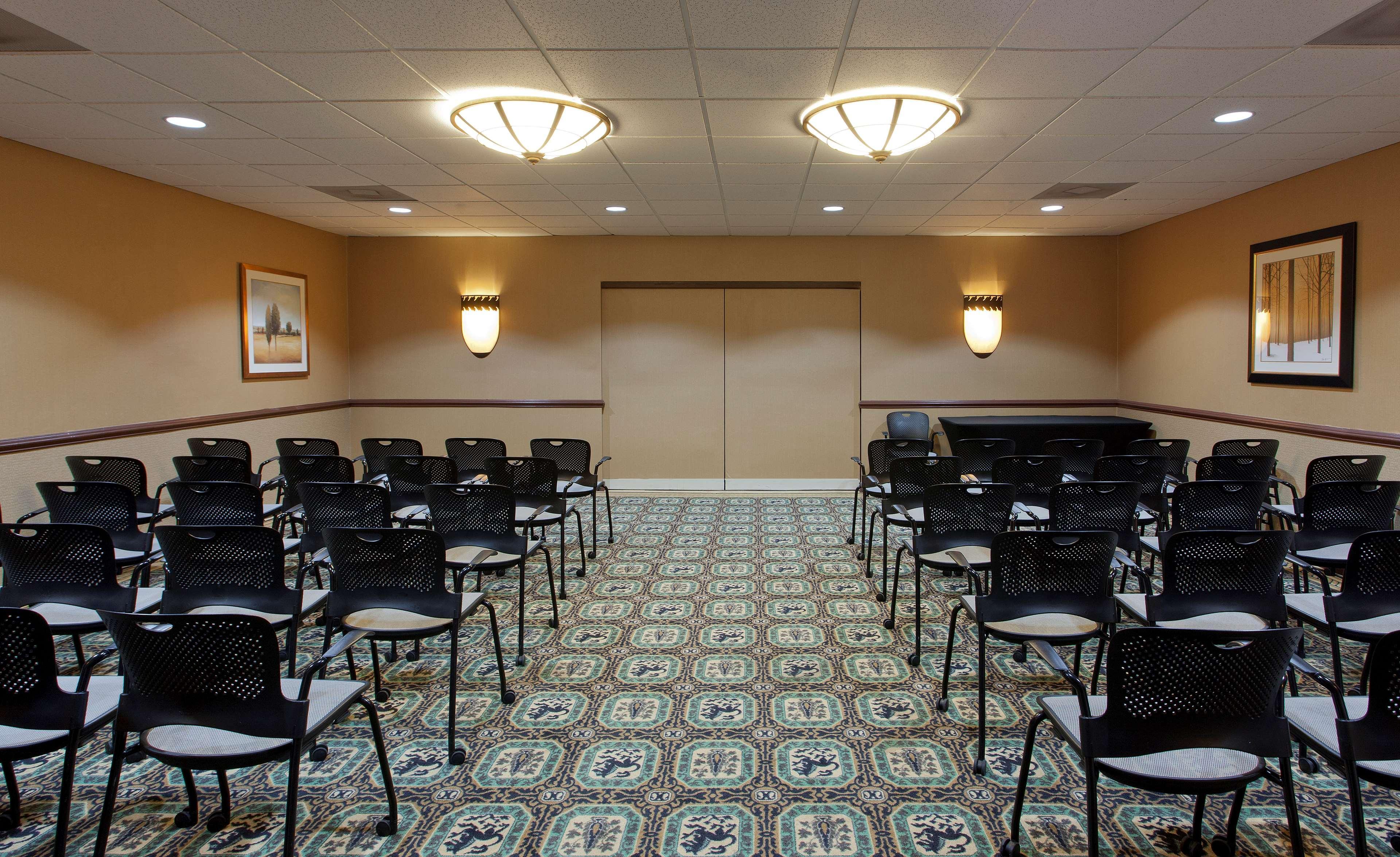 Hotel The Hotel, A Ramada By Wyndham