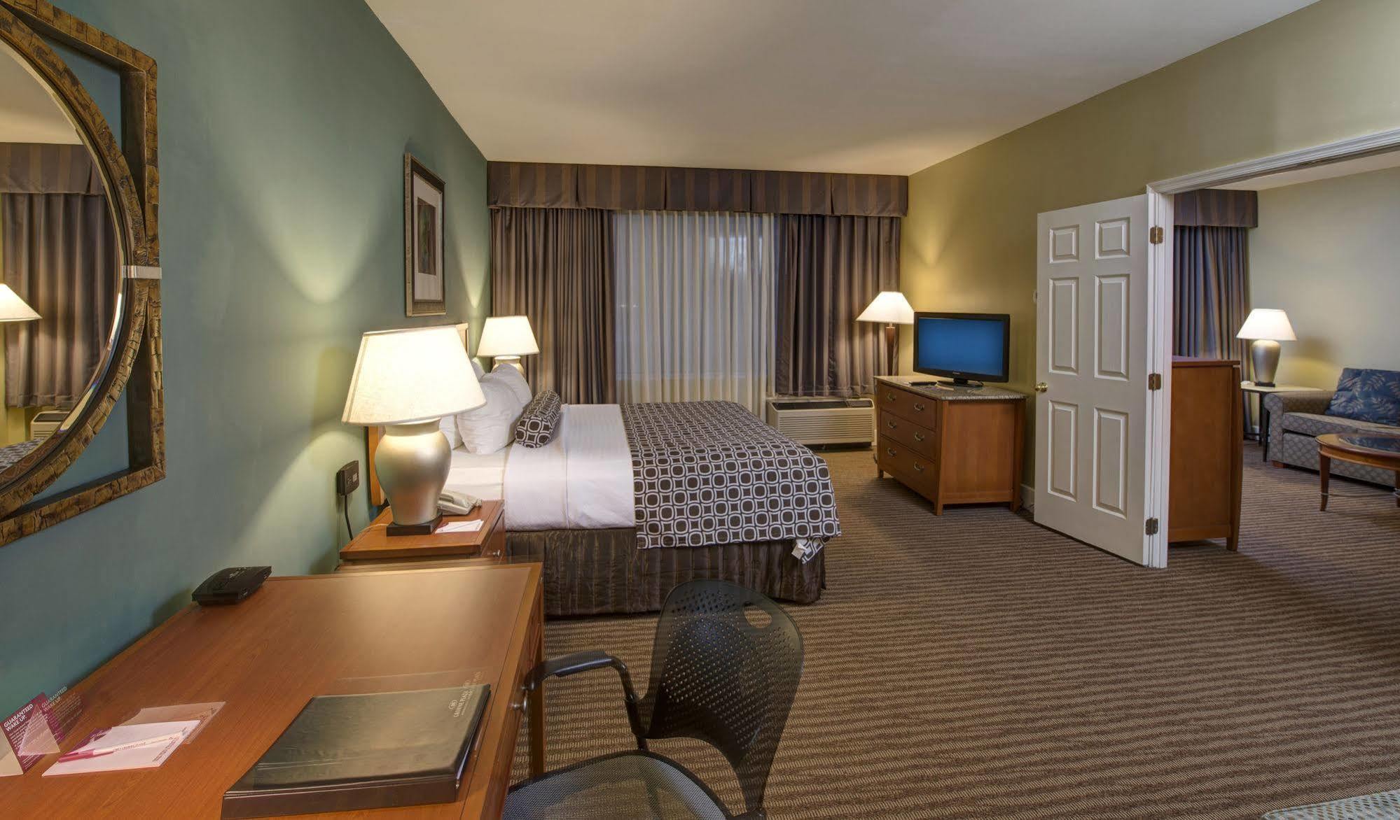 The Hotel, A Ramada By Wyndham Hotel 3*